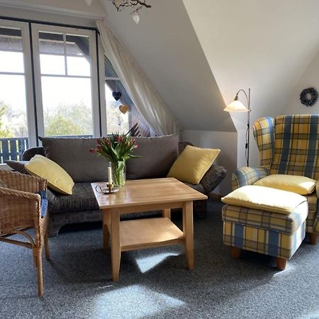 Ferienwohnung Nr 02 Og Spitzboden Born Ngoại thất bức ảnh